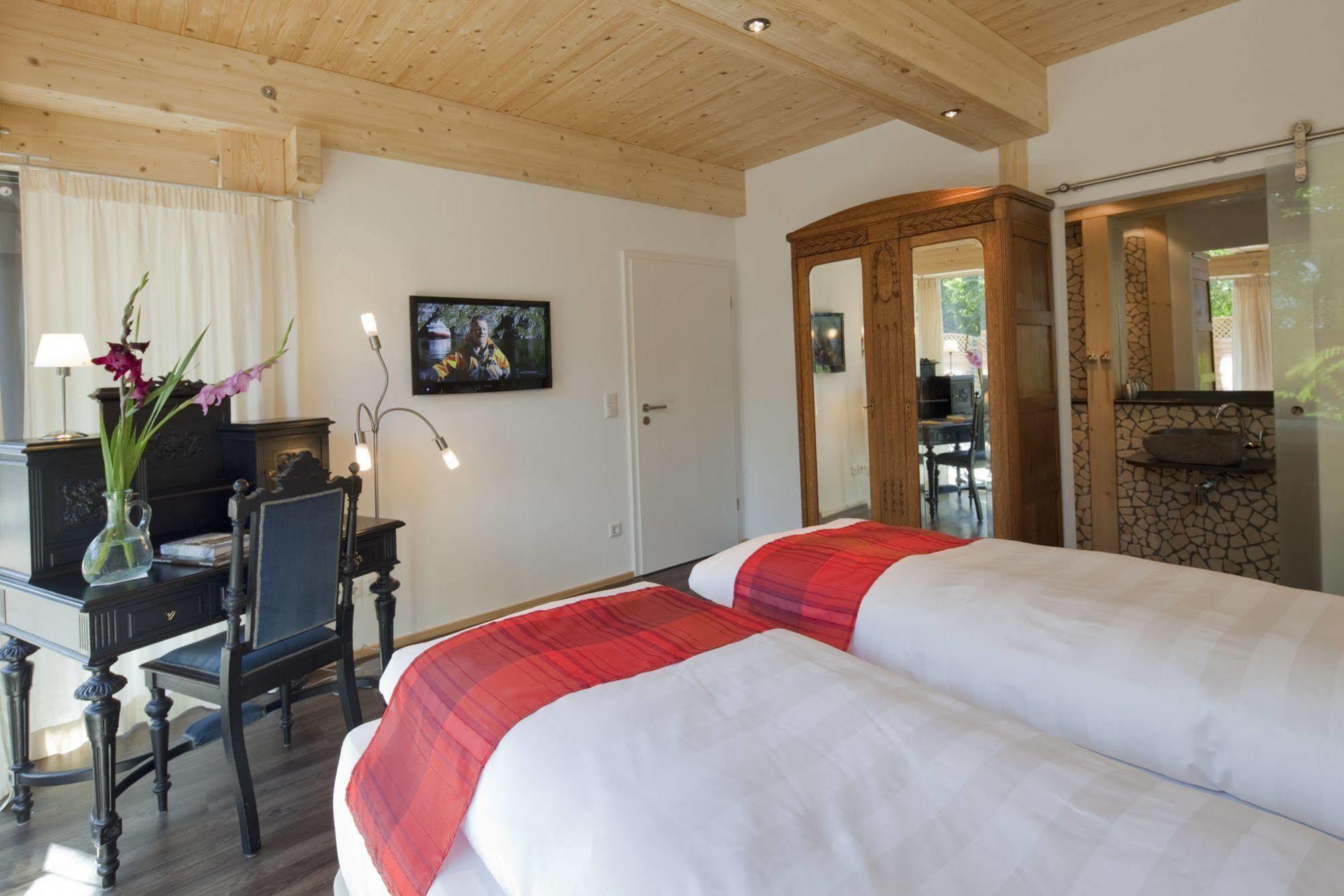 Vivere Ad Parcum - Bed And Breakfast Krefeld Exteriör bild